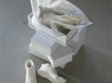 barbara taboni, standing feet, installation, chalk, cardboard, video, variable size, 2005 (detail)
