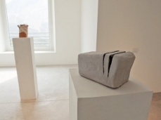 francesco fossati, #007 (from "sculptures"), 2012, clay, 21x12x12 cm - courtesy galleria cart, monza - photo giacomo de donà
