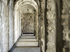 monte ricco fort - series of small rooms - photo giacomo de donà