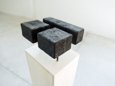 Paride Petrei, Tipo “R”,legno carbonizzato,15x20x5 cm ca., 2010