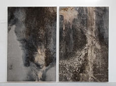 tiziano martini –untitled- natural pigments and automatic sediment on unwoven cloth, 190x290 cm, 2011, sass muss – photo by a. montresor