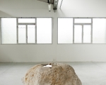 Giorgia Severi, To everyone (part.), 2012, installazione, masso da 3.000 kg, incavato, 140x105x120 cm._foto Giacomo De Dona