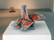 francesco fossati, #001 (dalla serie sculture), 2012, terracotta, 23x12x15 cm - courtesy galleria cart, monza - foto giacomo de donà