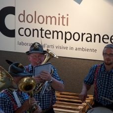 dc - expodolomiti - fanfara alpina pop e improvvisazione rumorista - foto a. montresor 1