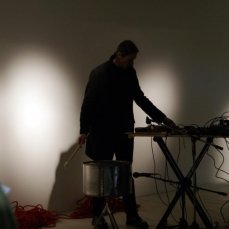 due di due, 9 novembre 2014, casso, fabrizio de bon in azione allo spazio - foto s. moras