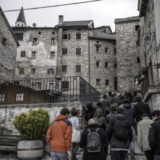 vajont 2015 - progetti, 2 maggio 2015 a casso - nel borgo - foto giacomo de donà