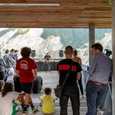 Opening Fibra flessa/Senteri non-euclidei