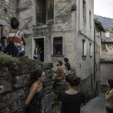 triomomentum performa casso, secondo set, stalla di casso - foto giacomo de donà