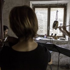 triomomentum performa casso, secondo set, stalla di casso - foto giacomo de donà