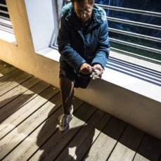 una conchiglia vuota, gli abitanti di casso realizzano nello spazio la performance di alessandro piangiamore (natalina) - foto giacomo de donà