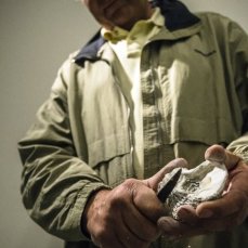 una conchiglia vuota, gli abitanti di casso realizzano nello spazio la performance di alessandro piangiamore (danilo) - foto giacomo de donà