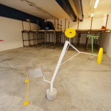 Andrea Dojmi, Climbing up the walls, 4 sculture, materiali vari, dimensioni varie, 2012
