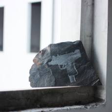 Giuseppe Vigolo, Weapons, allestimento in Cartiera. Foto: Brando Prizzon