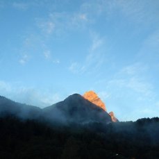 dal blocco di taibon_alba estiva sul monte agner