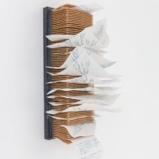Evelyn Leveghi, Unveil (intersoggettività accumulata), Pasta fillo, inchiostro blu, filtro aria motore auto d’epoca, 11,5 x 22,8 x 10 cm, 2024