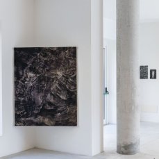 Federica Zanlucchi, Cipit, 150x120 cm, acrilico e olio su carta, 2024