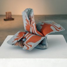 francesco fossati, #001 (dalla serie sculture), 2012, terracotta, 23x12x15 cm - courtesy galleria cart, monza - foto giacomo de donà