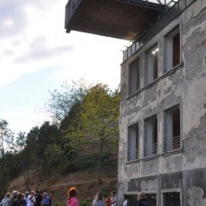 let’s make like a tree. and leaves. un progetto di elisa bertaglia a cura di gianluca d’inca levis casso – 7/14 agosto