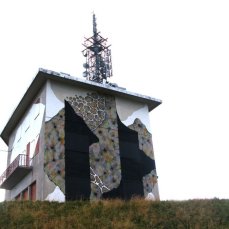 open in painting_rifugio brigata alpina cadore, nevegal, belluno_il muro di kabu_agosto 2013