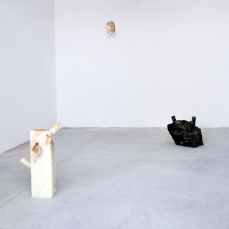 paolo gonzato, allestimento nel padiglione pavione (mostra Azimut, a cura di alice ginaldi; part.), foto e. bertaglia