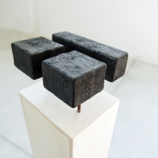 Paride Petrei, Tipo “R”,legno carbonizzato,15x20x5 cm ca., 2010