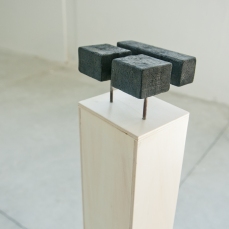 Paride Petrei, Tipo “R”,legno carbonizzato,15x20x5 cm ca., 2010
