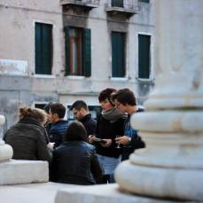 Staff DC in azione ai Tolentini. Spam un corno: lavoro duro e il progetto che gira. - 30 ottobre 2015 - Foto: Brando Prizzon