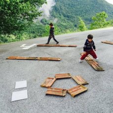 i figli di laure, instal-play