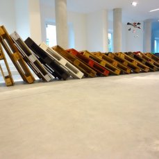 Tiziano Martini Senza titolo, 2012, 15 euro pallets, pittura acrilica, vernici, sabbiatrice, pittura per interni, dimensioni variabili