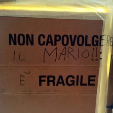zoppè, i legni umidi: cose trovate al paese, mario il barelon - questo cartone artistico l\'abbiam trovato al bar pelmo