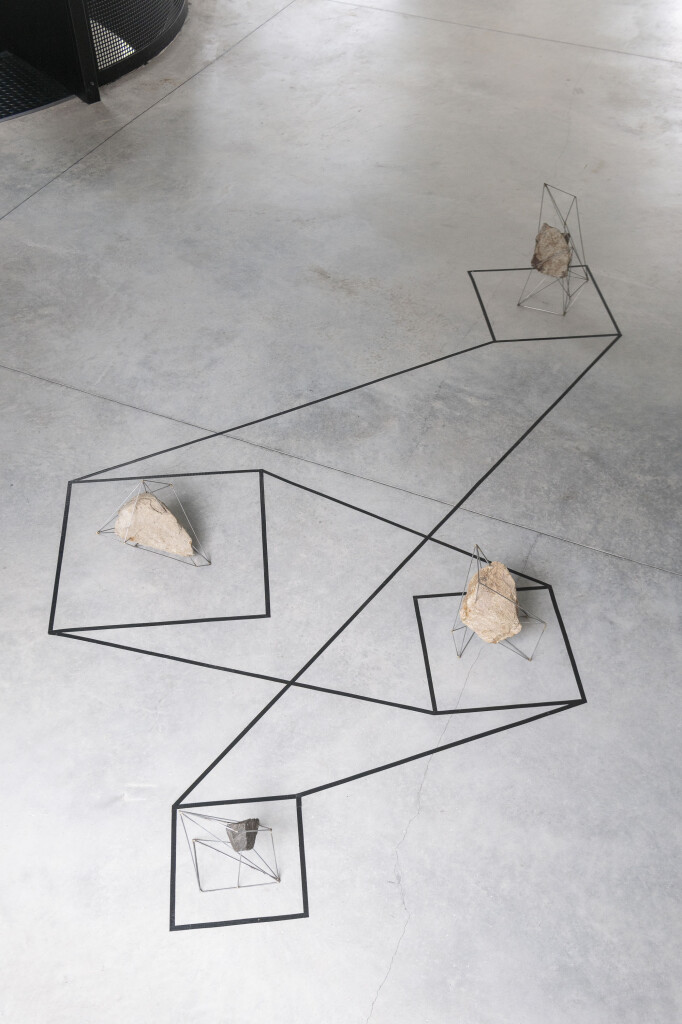 Alberto Bettinetti, Tentativi di geometrizzazione, elementi naturali, acciaio, saldatura ossiacetilenica, 2016